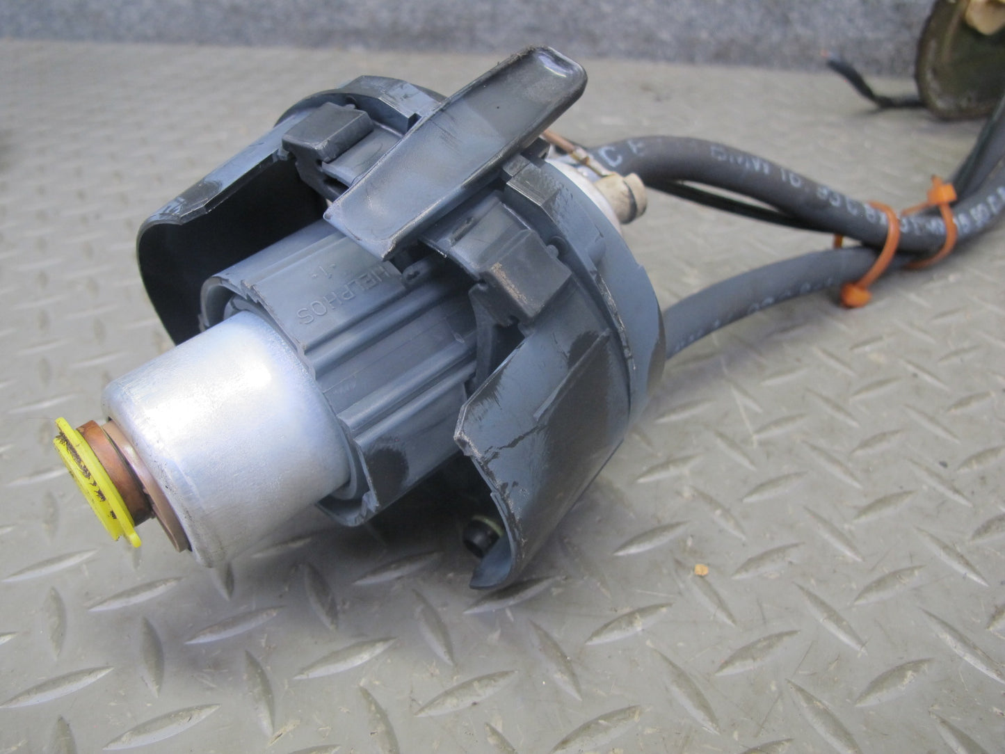 94-95 BMW E32 E34 740i 540i M60 Fuel Pump Sending Unit Assembly OEM