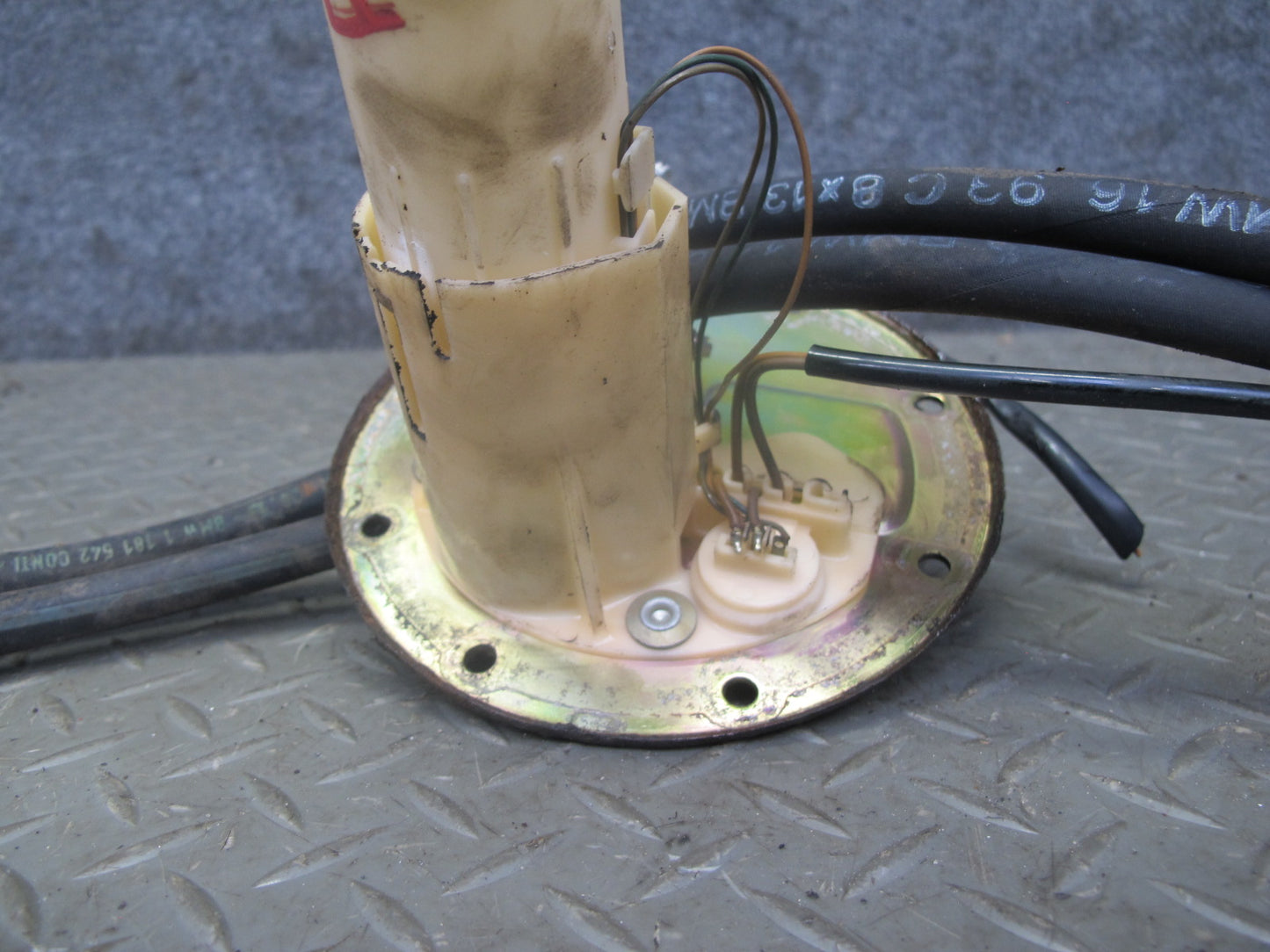 94-95 BMW E32 E34 740i 540i M60 Fuel Pump Sending Unit Assembly OEM