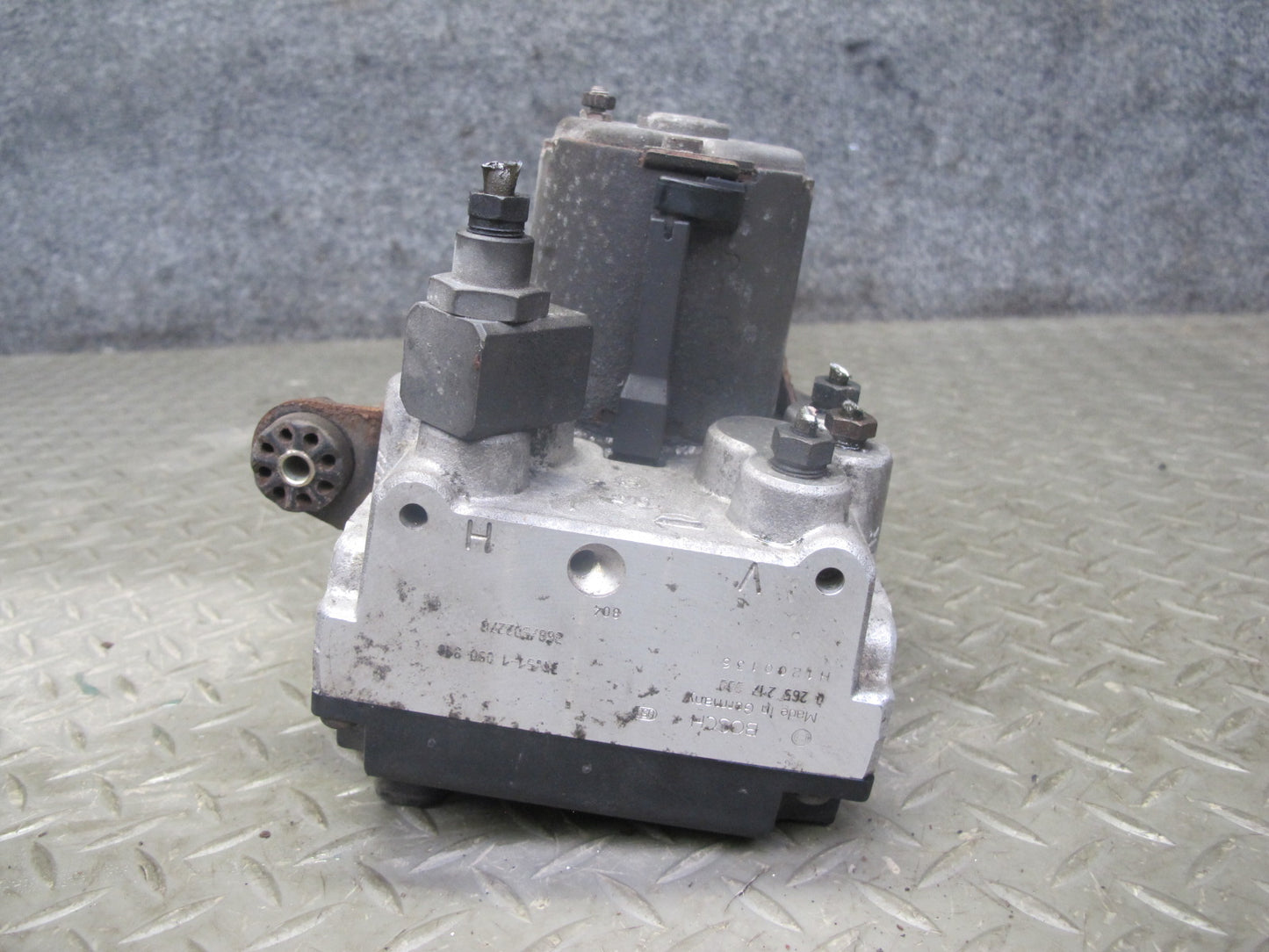 94-95 BMW E34 540i Asc+t Anti Lock Brake ABS Pump Module 1090910 OEM