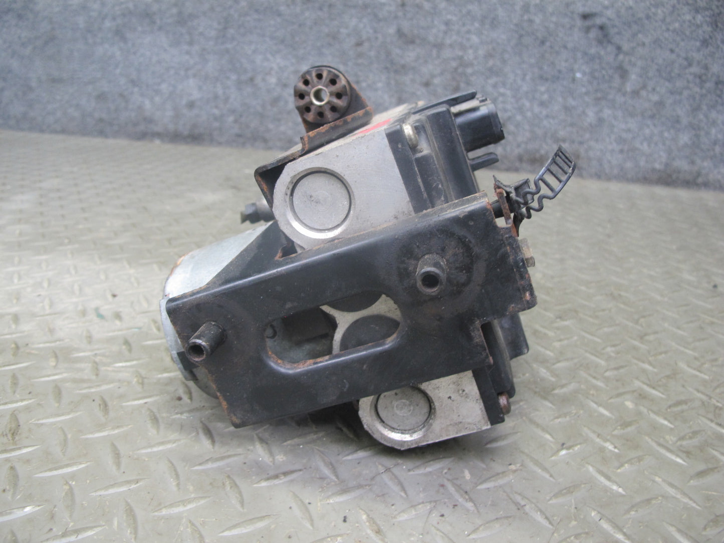 94-95 BMW E34 540i Asc+t Anti Lock Brake ABS Pump Module 1090910 OEM