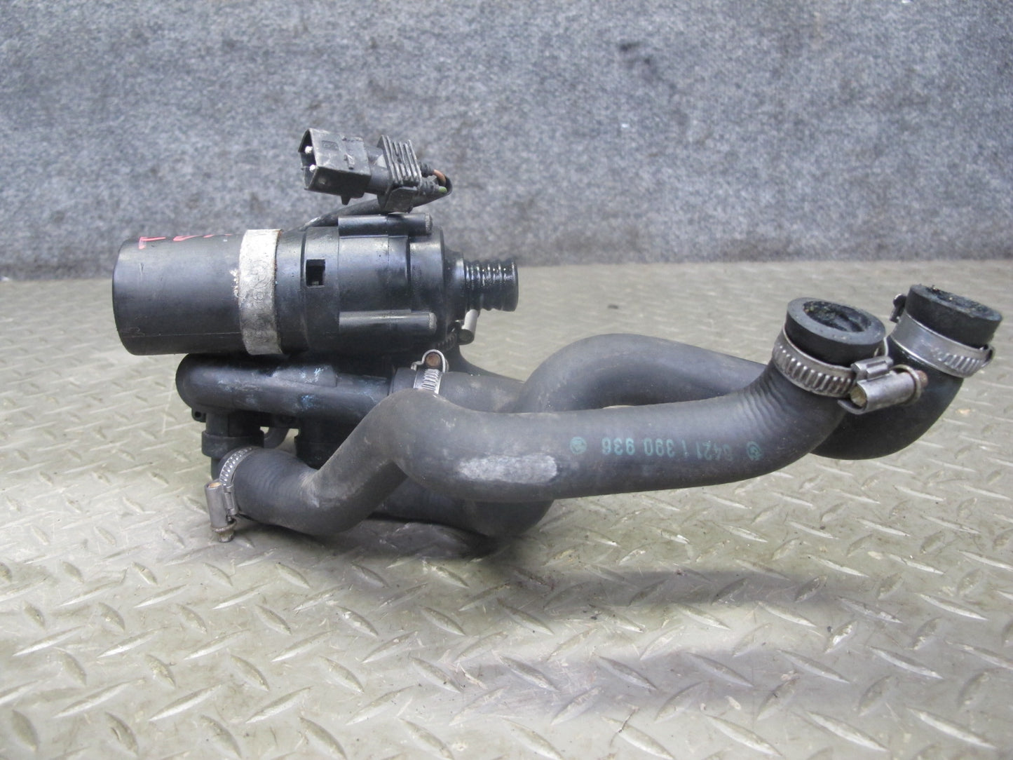 94-95 BMW E32 E34 M60 Heater Water Valve w Additional Water Pump & Hoses OEM