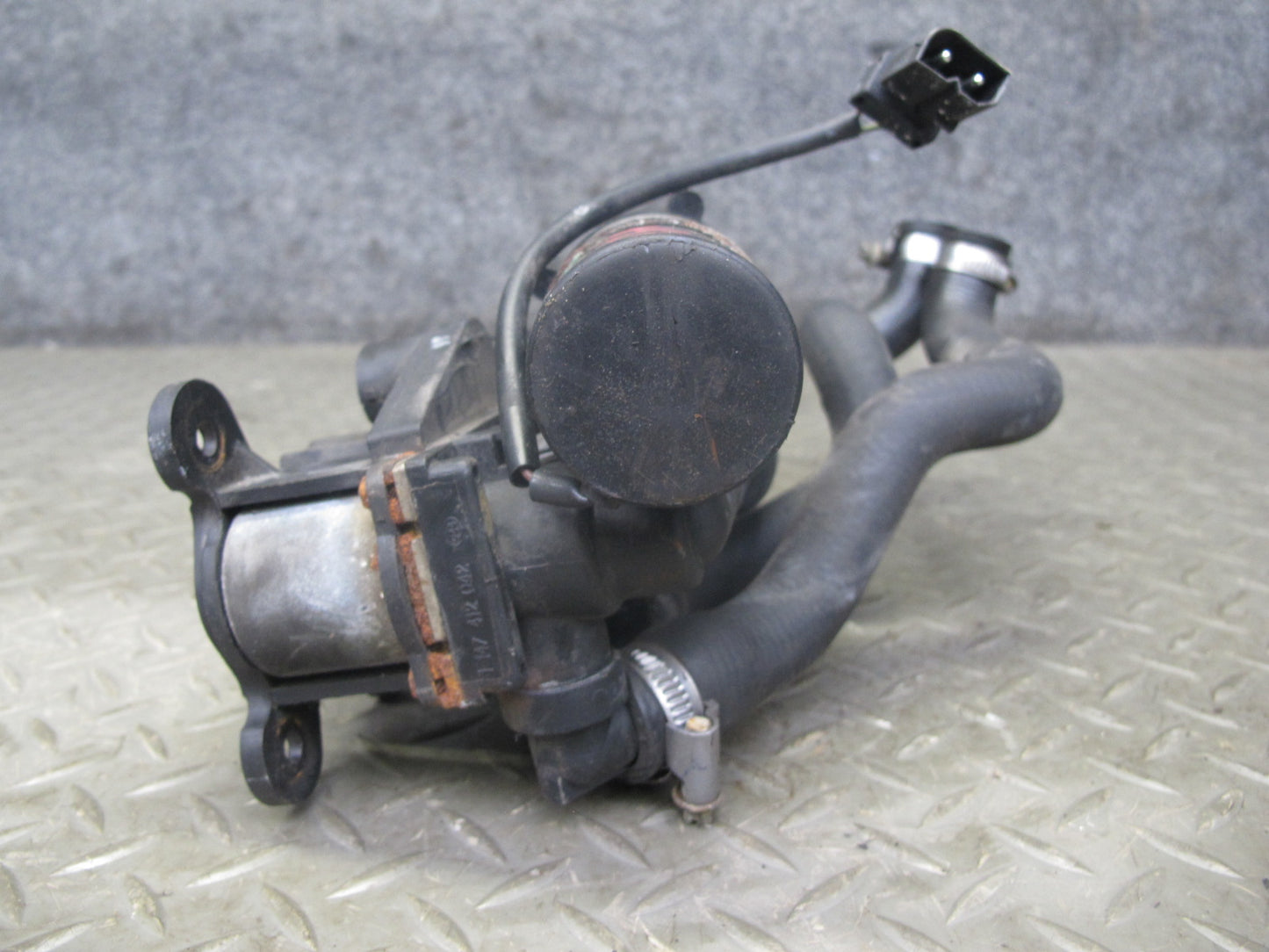 94-95 BMW E32 E34 M60 Heater Water Valve w Additional Water Pump & Hoses OEM