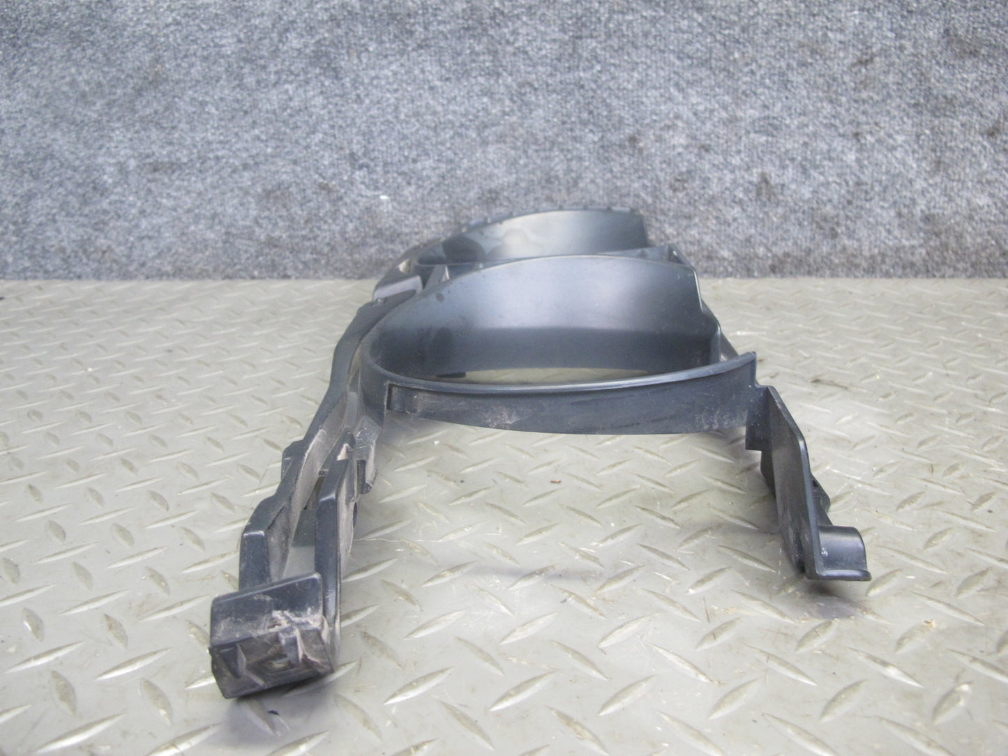 94-95 BMW E34 530i 540i M5 Set of 2 Front Left & Right Headlight Grille OEM