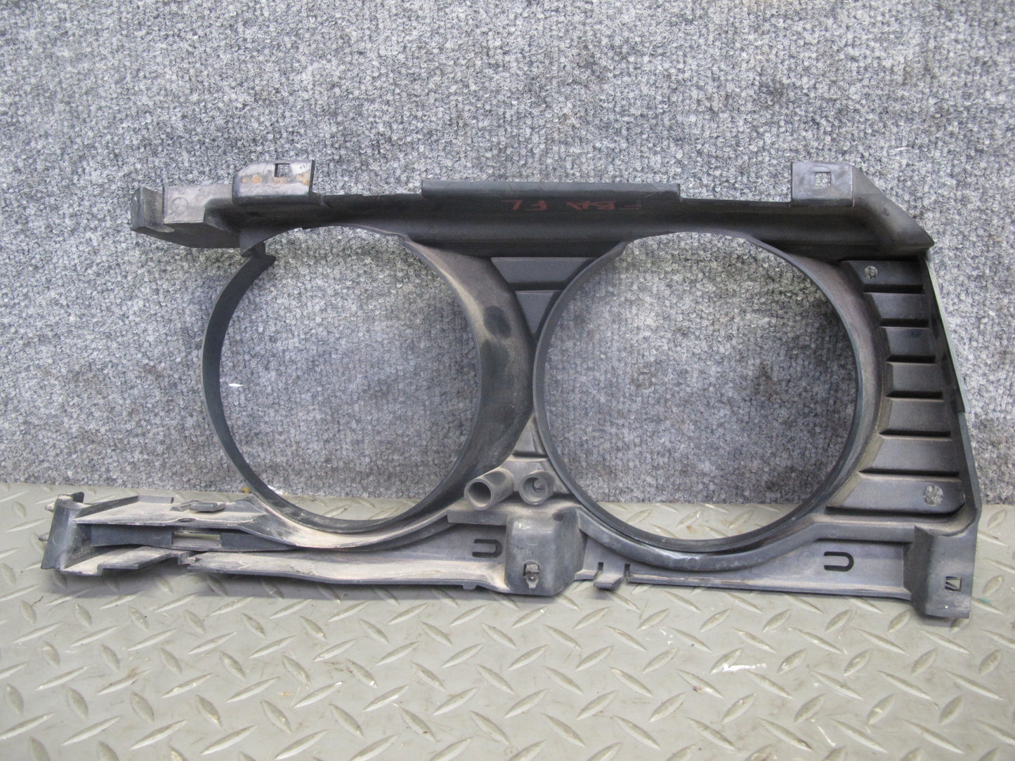 94-95 BMW E34 530i 540i M5 Set of 2 Front Left & Right Headlight Grille OEM