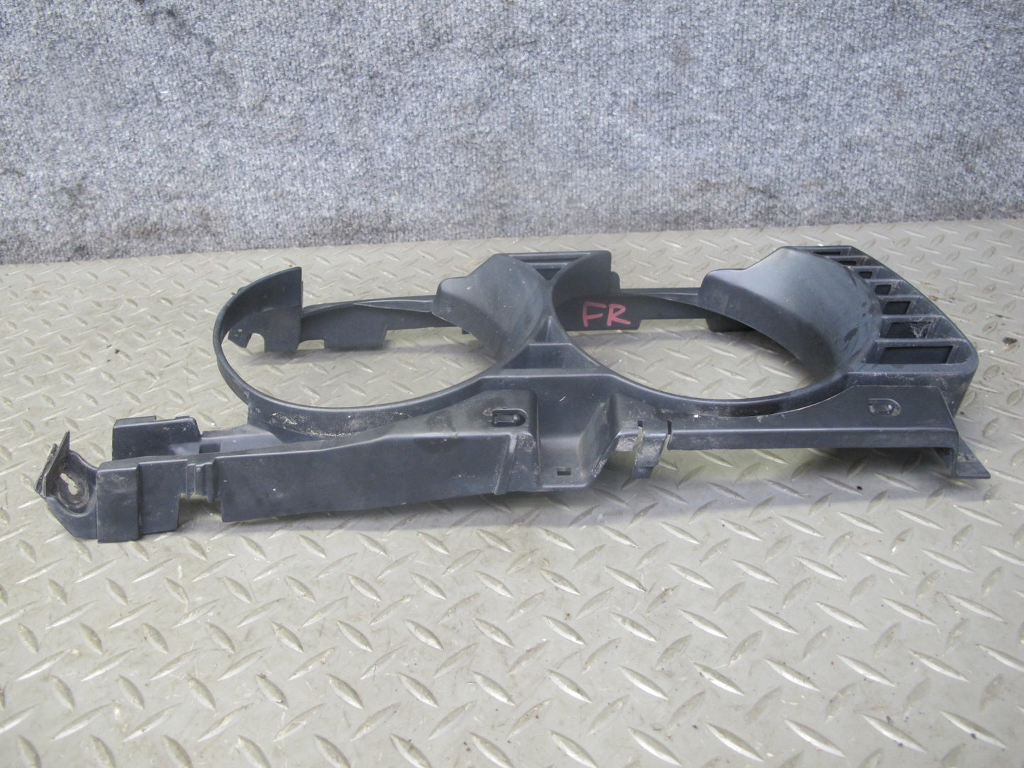 94-95 BMW E34 530i 540i M5 Set of 2 Front Left & Right Headlight Grille OEM