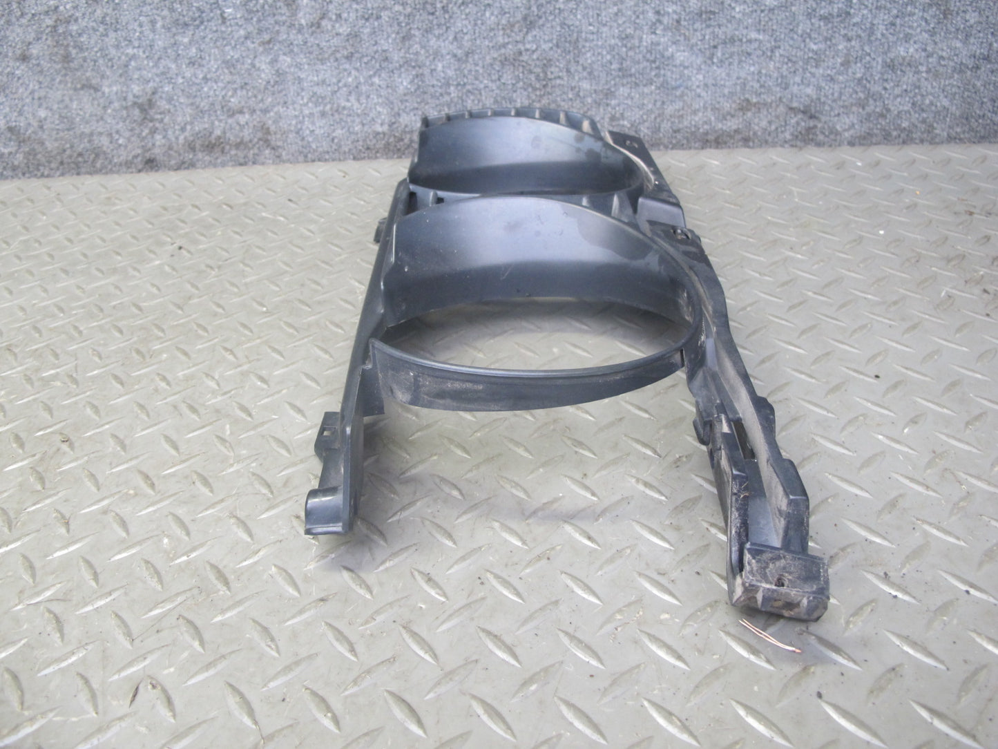 94-95 BMW E34 530i 540i M5 Set of 2 Front Left & Right Headlight Grille OEM