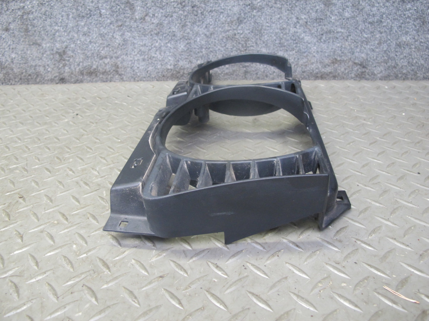 94-95 BMW E34 530i 540i M5 Set of 2 Front Left & Right Headlight Grille OEM