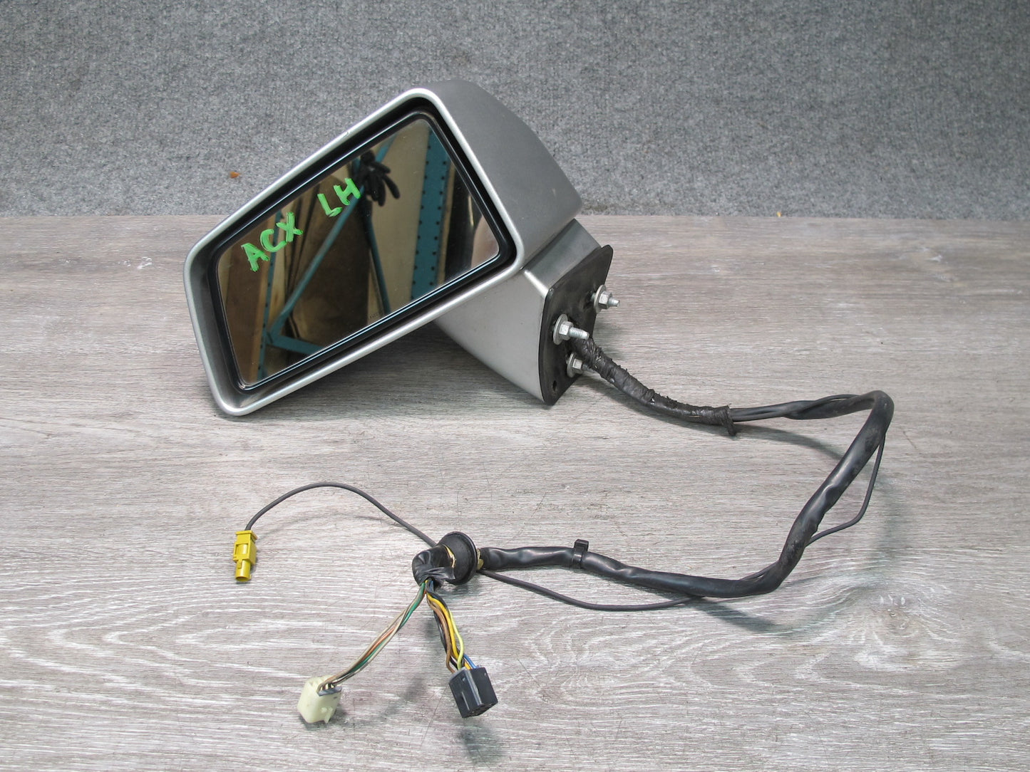 2006-2007 Cadillac XLR Left Door Exterior Side View Mirror