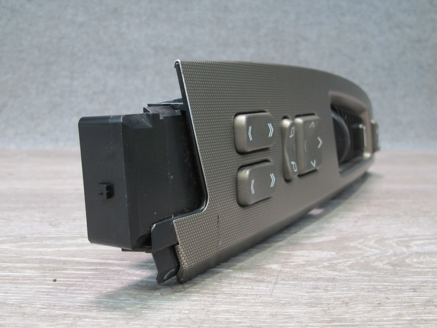 2004-2009 Cadillac XLR Left Door Air Vent Mirror Window Switch