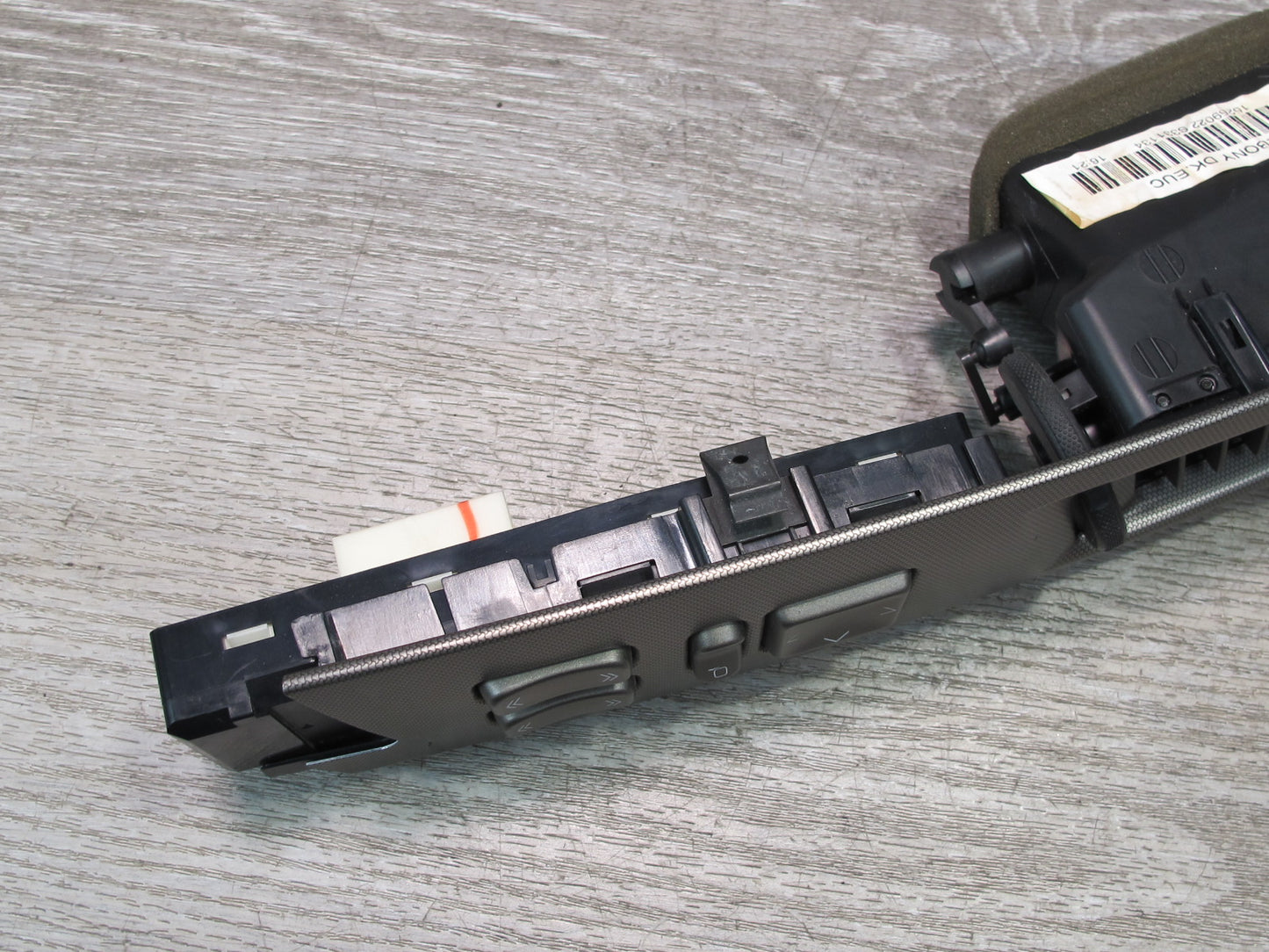 2004-2009 Cadillac XLR Left Door Air Vent Mirror Window Switch