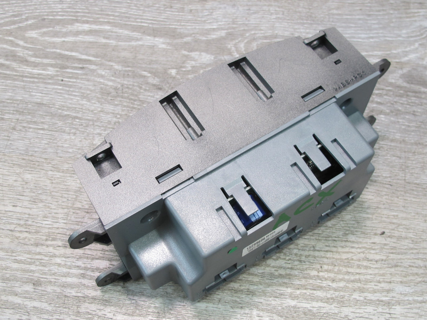 2006-2007 Cadillac XLR A/C Heater Climate Control Switch Panel 15299606