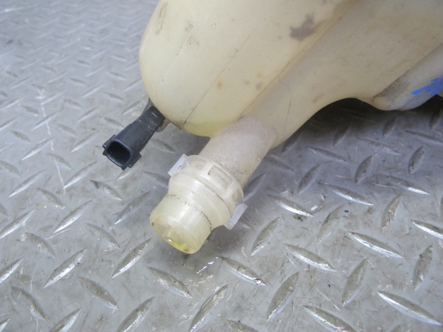 2012-2019 Range Rover Evoque L538 Engine Expansion Overflow Reservoir Tank