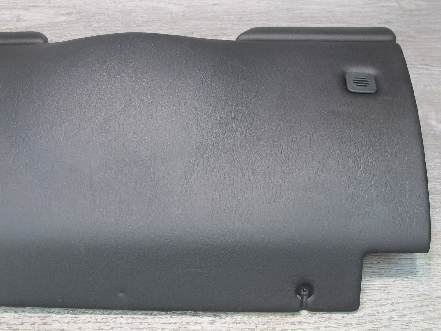 2004-2009 Cadillac XLR Dash Front Left Knee Trim Cover Panel 15246017