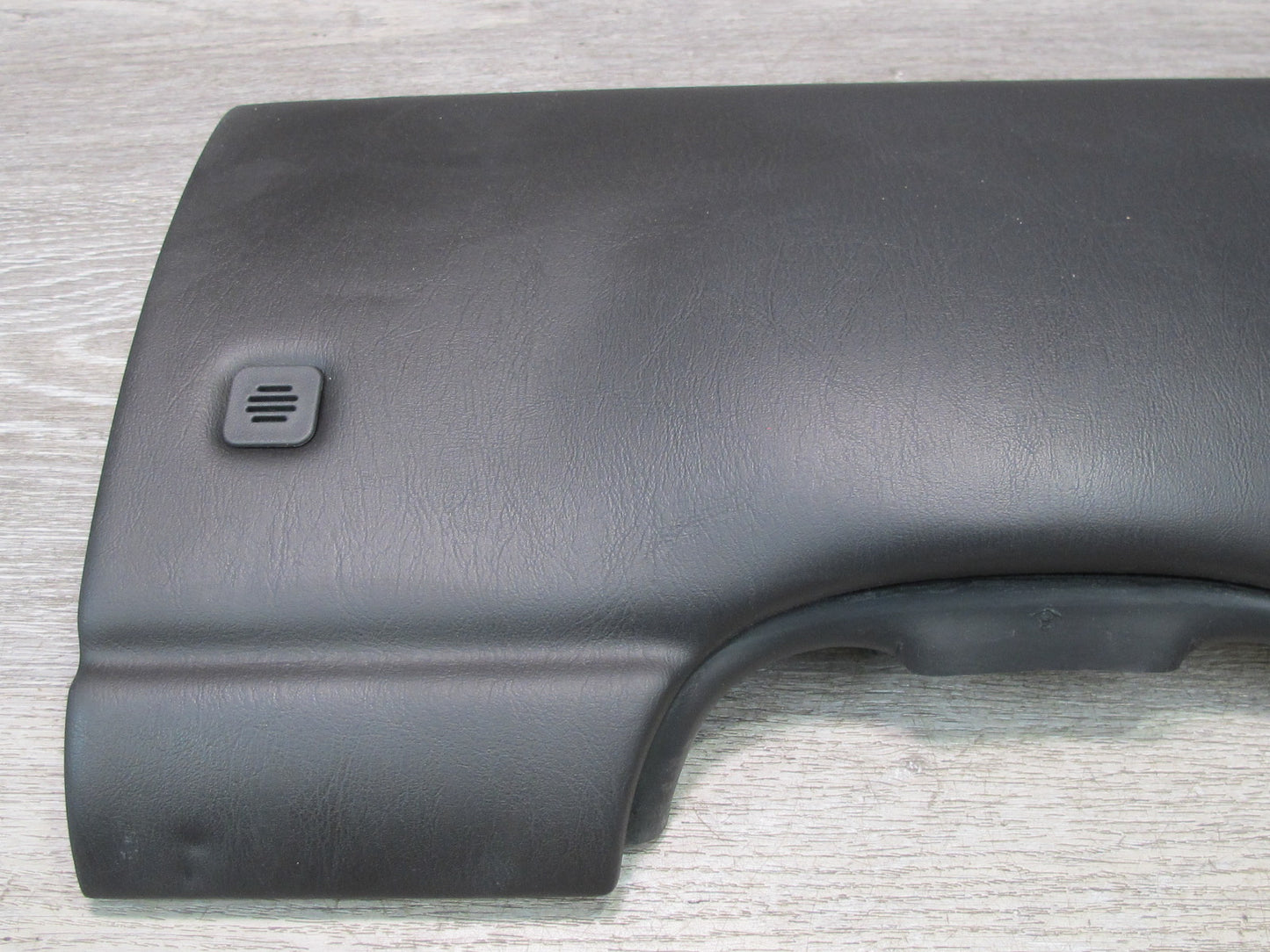 2004-2009 Cadillac XLR Dash Front Left Knee Trim Cover Panel 15246017