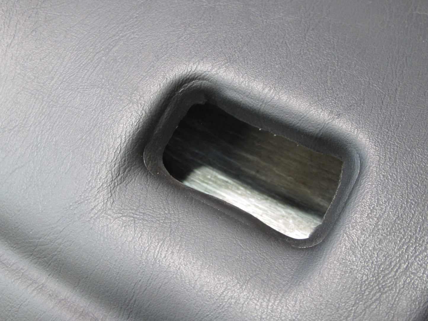 2004-2009 Cadillac XLR Dash Front Left Knee Trim Cover Panel 15246017