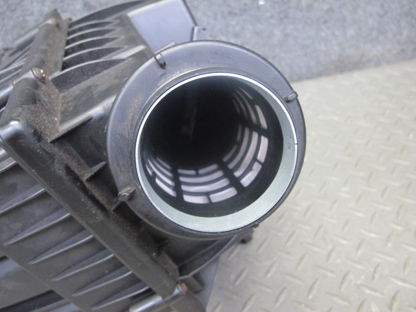 2012-2013 Range Rover Evoque L538 Air Intake Cleaner Filter Box w MAF Sensor