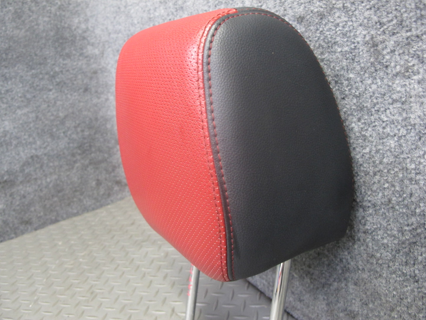 2012-2015 Range Rover Evoque L538 Front Left & Right Seat Headrest Set of 2