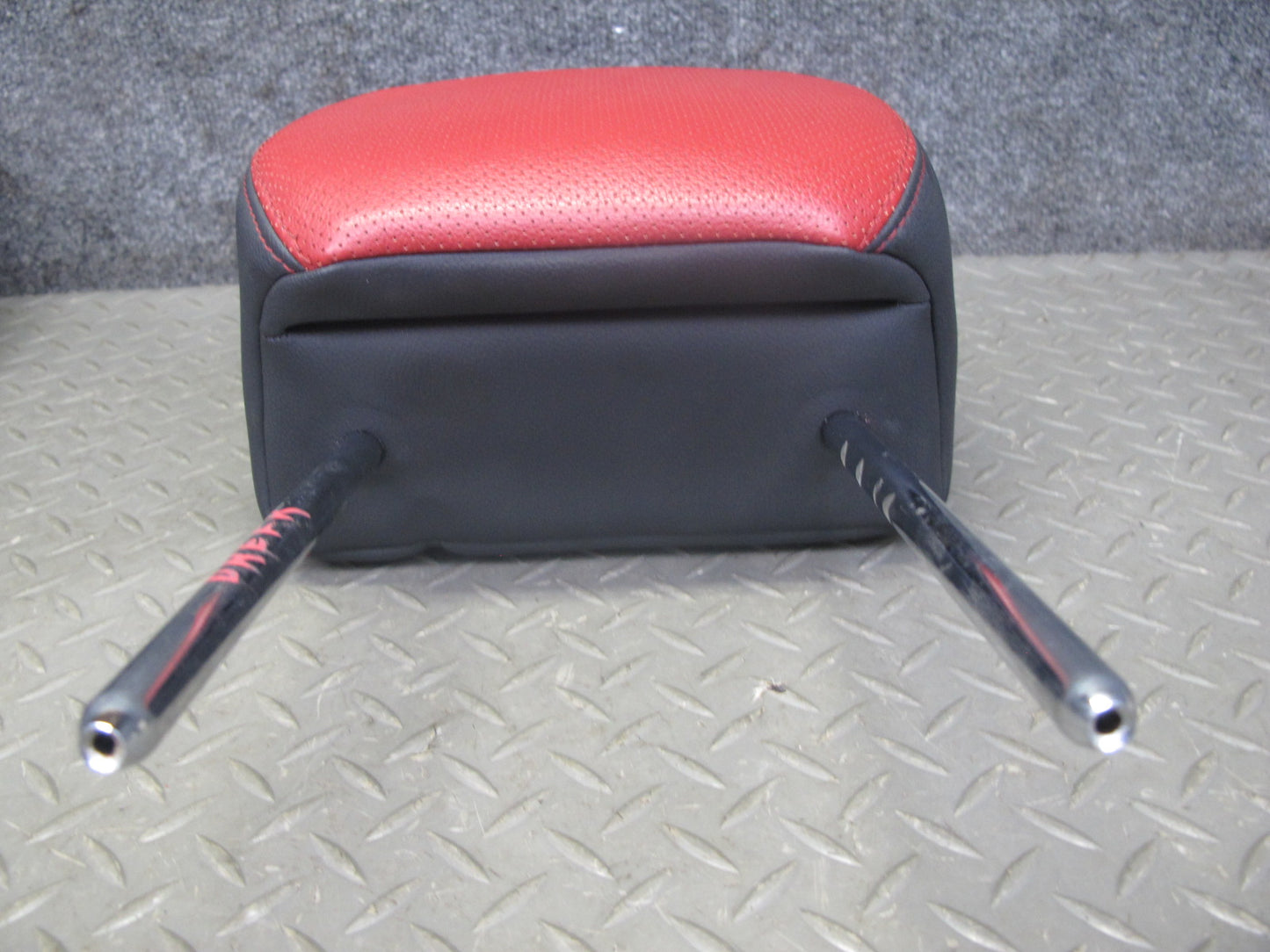 2012-2015 Range Rover Evoque L538 Front Left & Right Seat Headrest Set of 2
