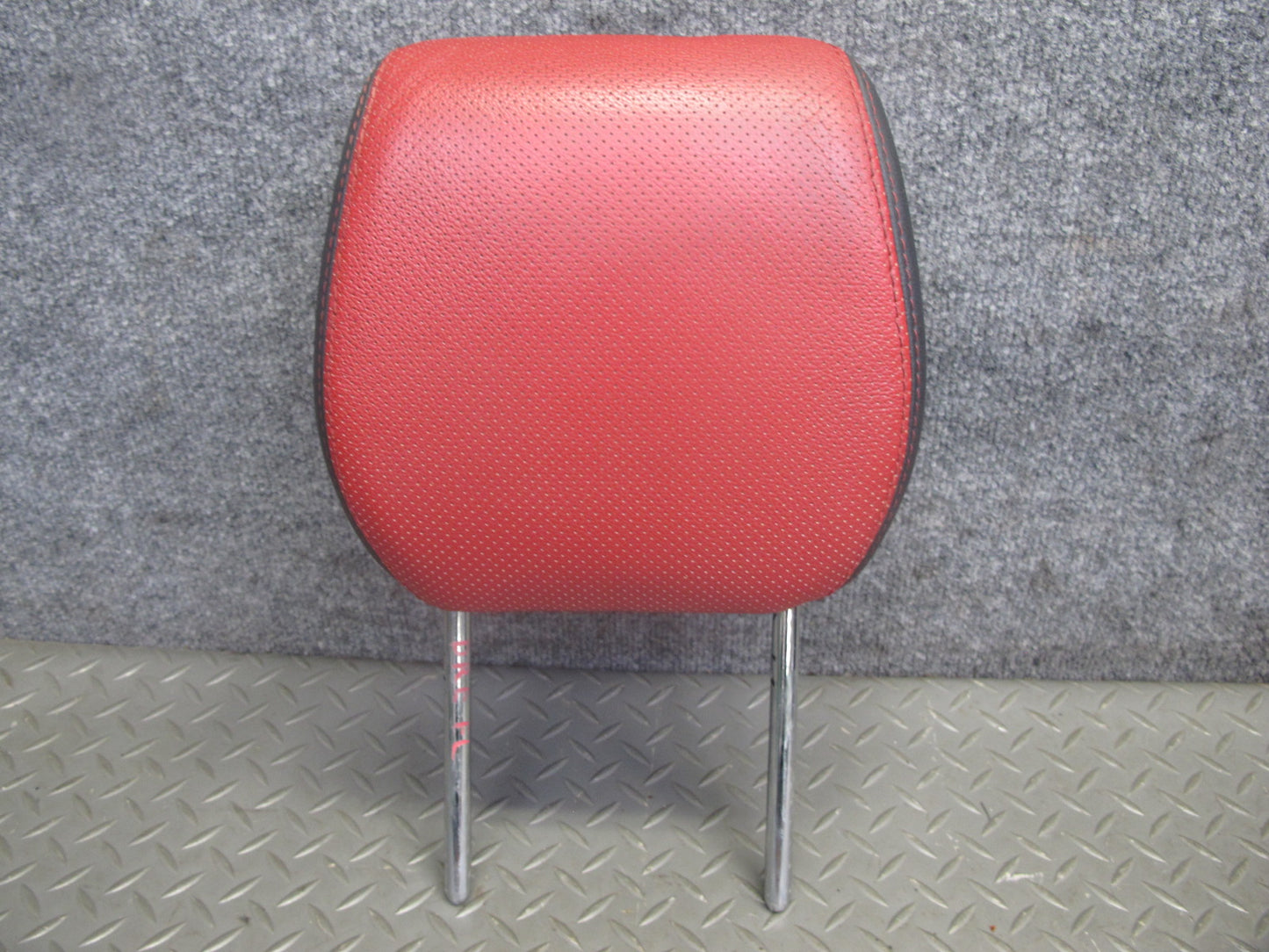 2012-2015 Range Rover Evoque L538 Front Left & Right Seat Headrest Set of 2