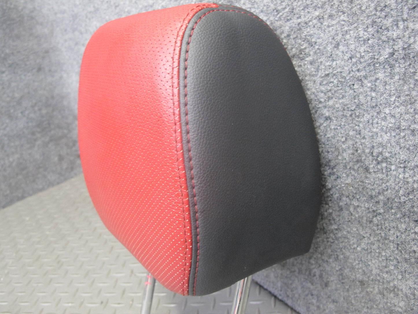 2012-2015 Range Rover Evoque L538 Front Left & Right Seat Headrest Set of 2