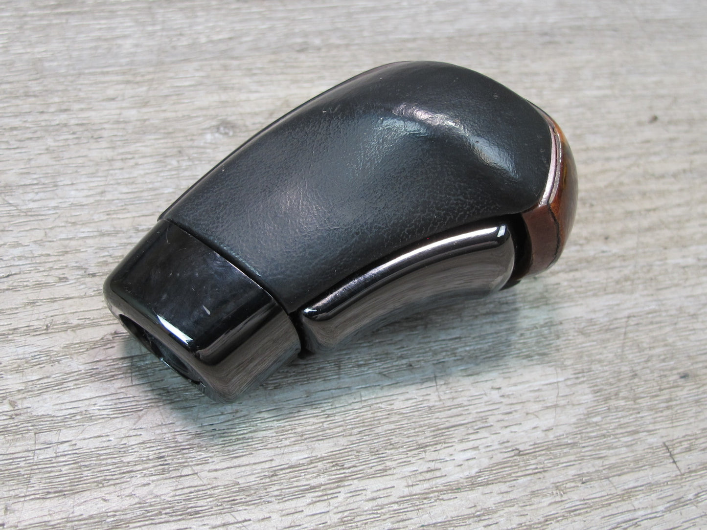 2004-2009 Cadillac XLR Automatic Transmission Gear Shifter Knob Wood