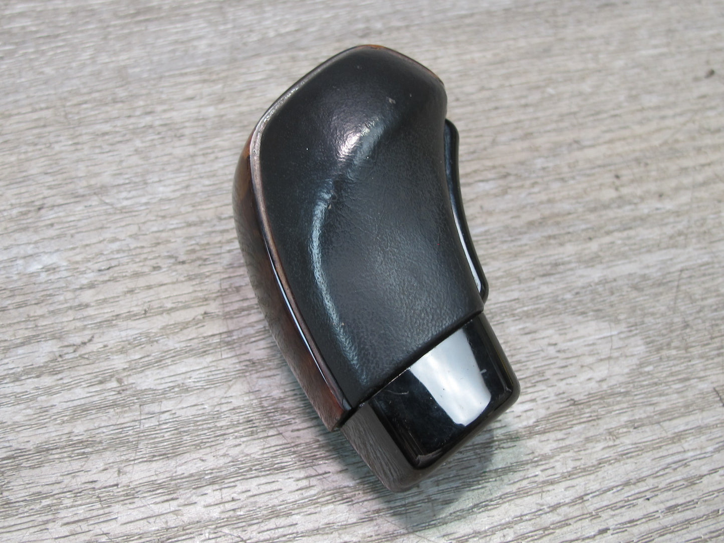 2004-2009 Cadillac XLR Automatic Transmission Gear Shifter Knob Wood