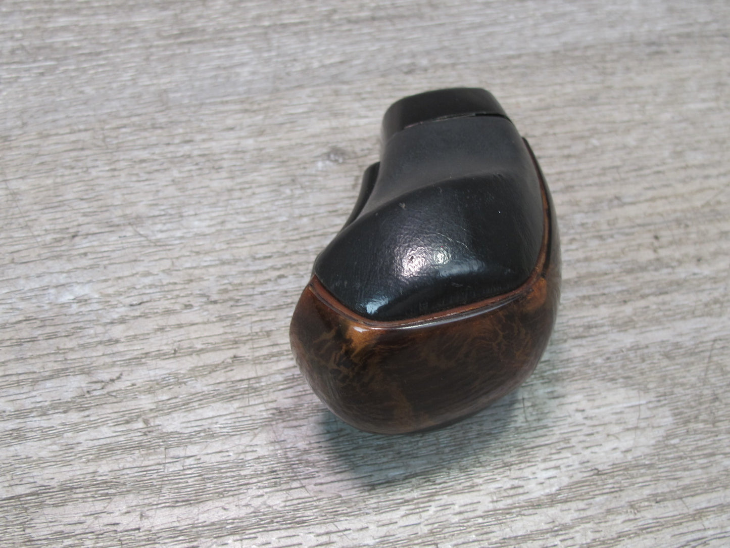 2004-2009 Cadillac XLR Automatic Transmission Gear Shifter Knob Wood