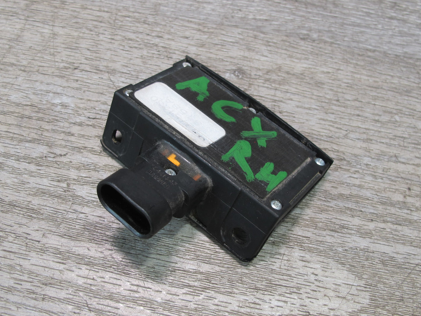 2004-2009 Cadillac XLR Front Right Pass Side Release Switch Button