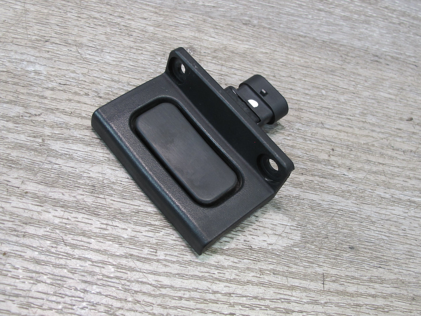 2004-2009 Cadillac XLR Front Left Driver Side Release Switch Button