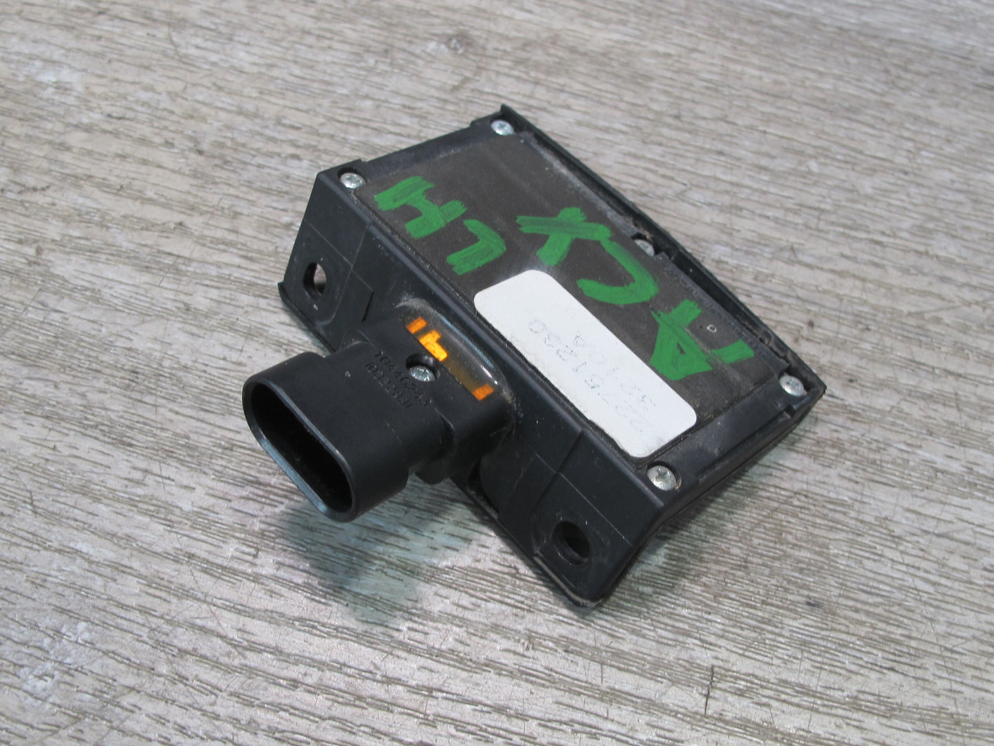 2004-2009 Cadillac XLR Front Left Driver Side Release Switch Button