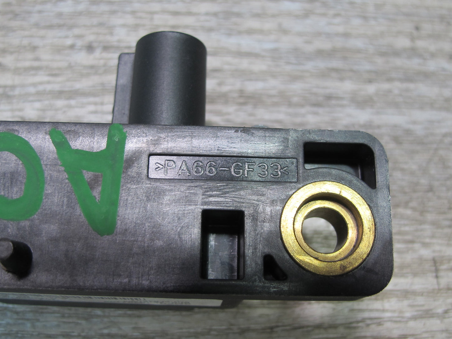 2004-2009 Cadillac XLR YAW Suspension Stability Sensor 10307709