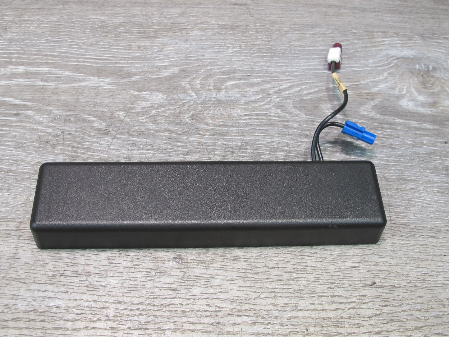 2004-2009 Cadillac XLR Windshield GPS Navigation Antenna Module