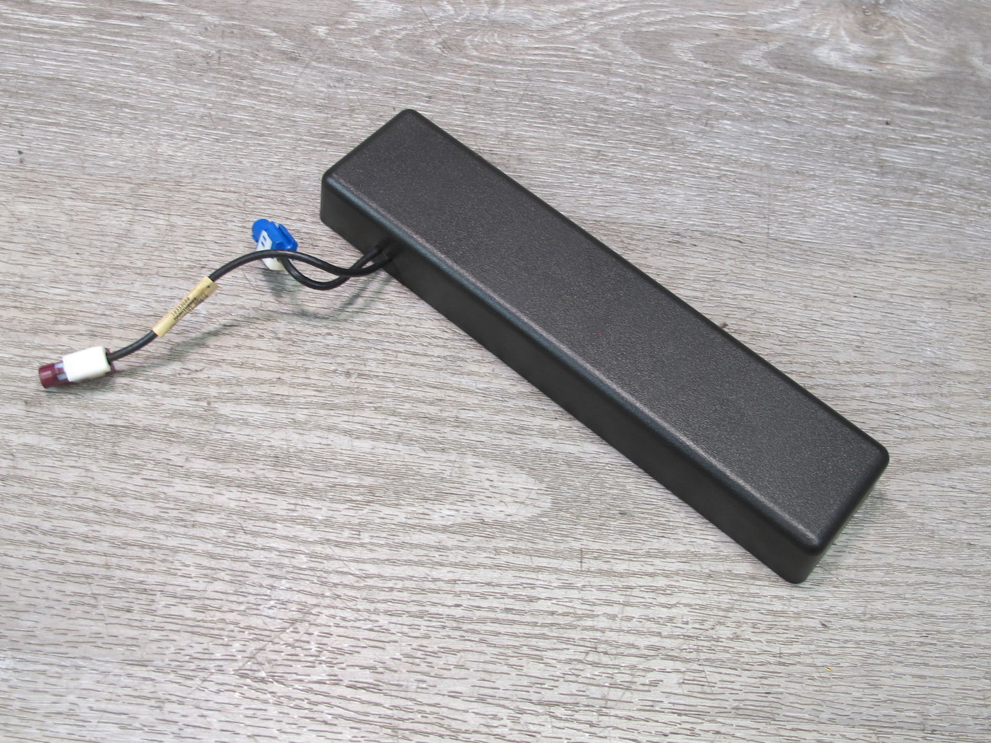 2004-2009 Cadillac XLR Windshield GPS Navigation Antenna Module