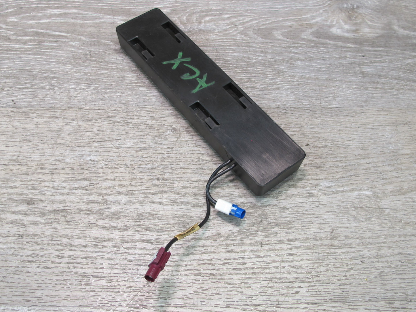 2004-2009 Cadillac XLR Windshield GPS Navigation Antenna Module