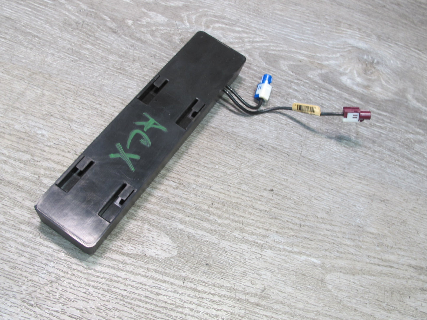 2004-2009 Cadillac XLR Windshield GPS Navigation Antenna Module