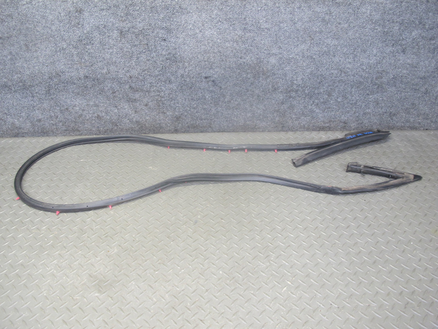 93-96 Nissan Z32 300ZX Convert Rear Door Weatherstrip Rubber Seal Gasket Set