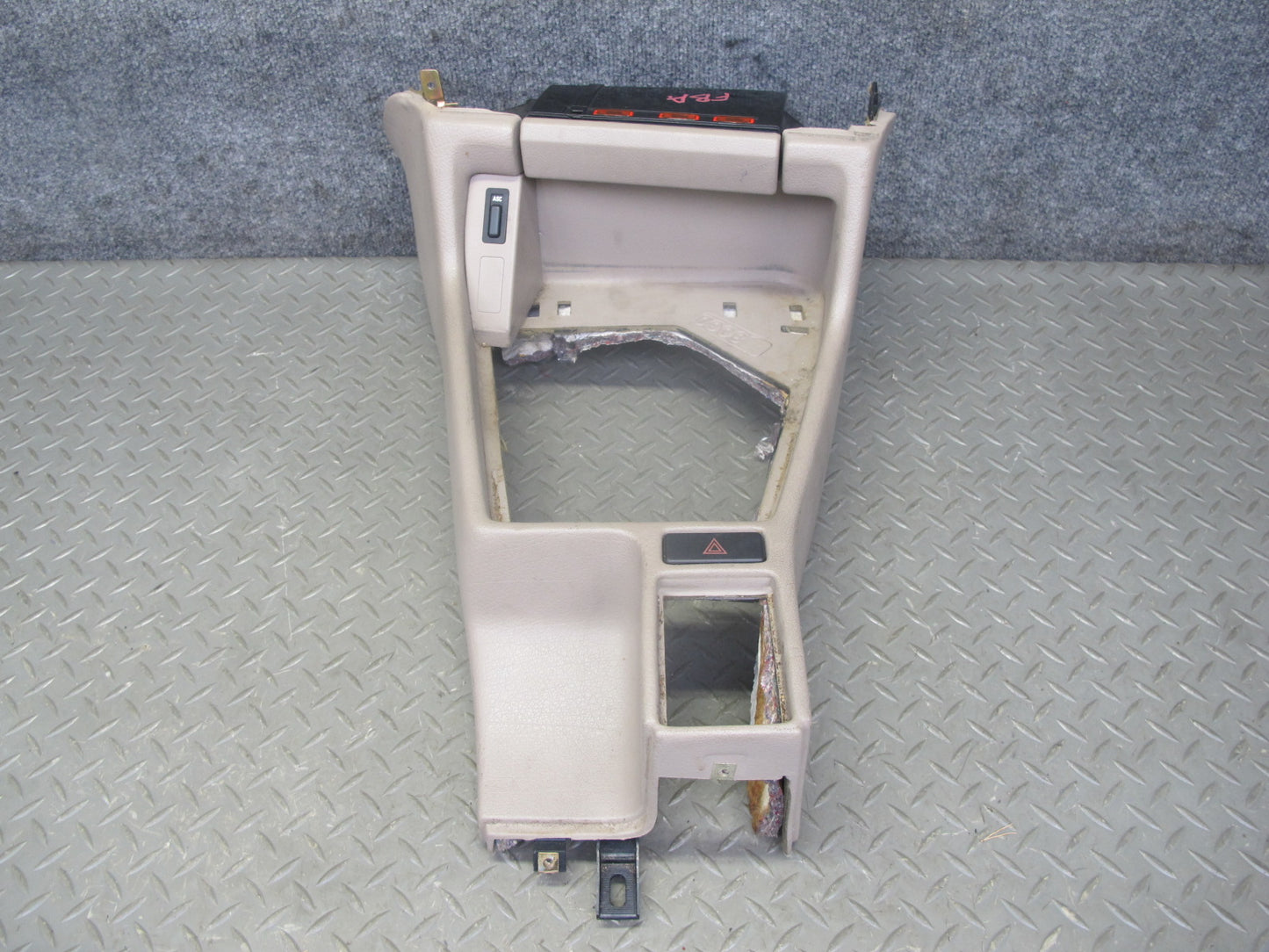 94-95 BMW E34 530i 540i Sedan Front Center Console Panel w Ashtray Parchment OEM