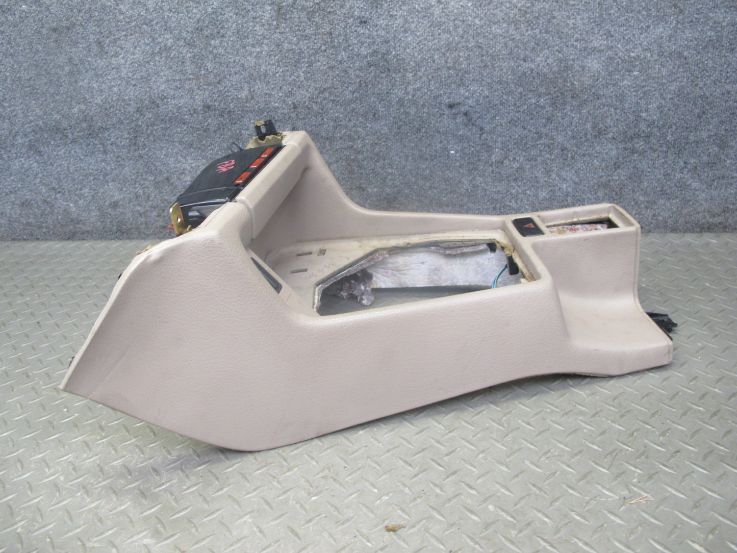 94-95 BMW E34 530i 540i Sedan Front Center Console Panel w Ashtray Parchment OEM