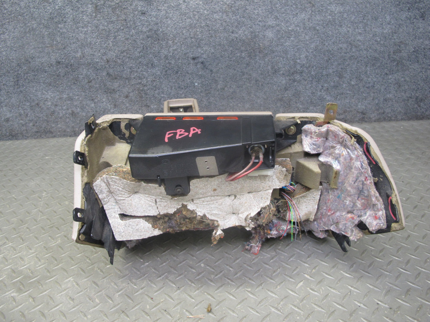 94-95 BMW E34 530i 540i Sedan Front Center Console Panel w Ashtray Parchment OEM