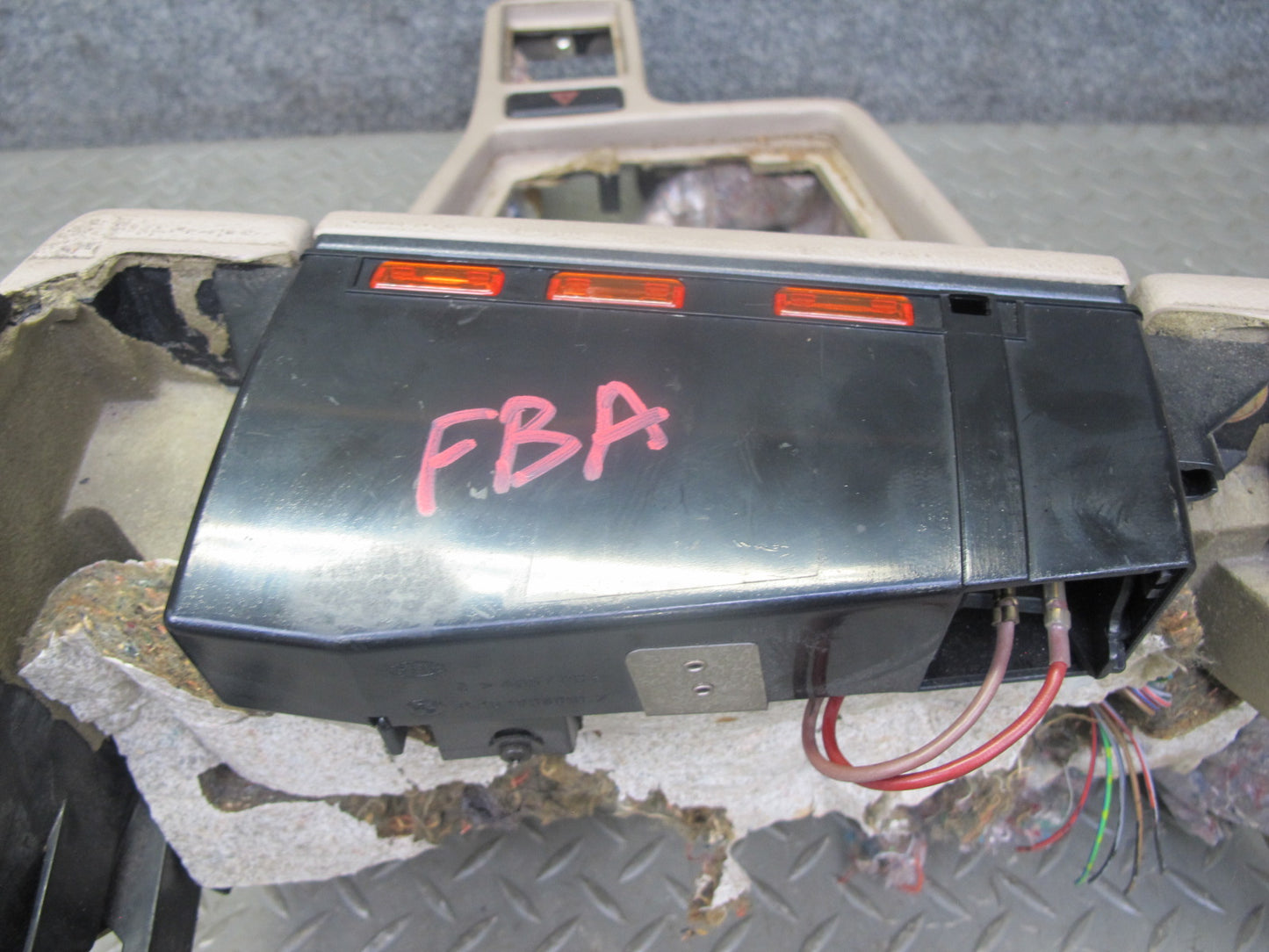 94-95 BMW E34 530i 540i Sedan Front Center Console Panel w Ashtray Parchment OEM
