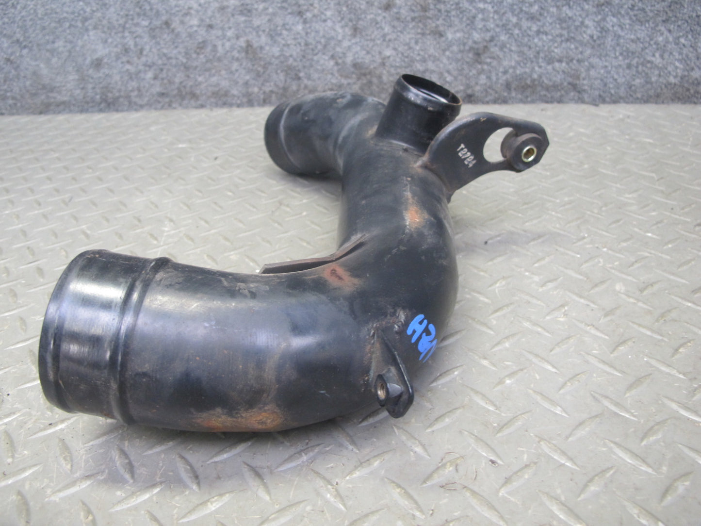 90-96 Nissan 300ZX Z32 NA M/T Set of 2 Front Air Intake Hose Pipe Duct OEM