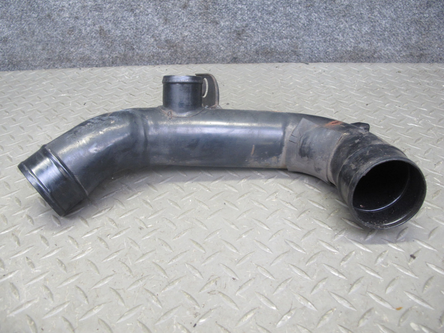 90-96 Nissan 300ZX Z32 NA M/T Set of 2 Front Air Intake Hose Pipe Duct OEM