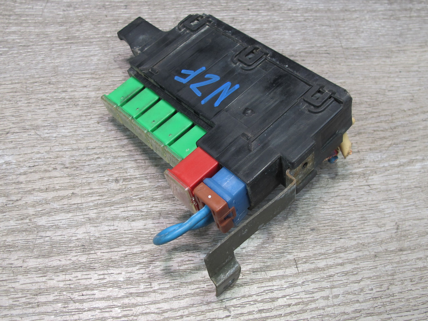 90-96 Nissan Z32 300ZX Engine Bay Fuse Relay Box OEM