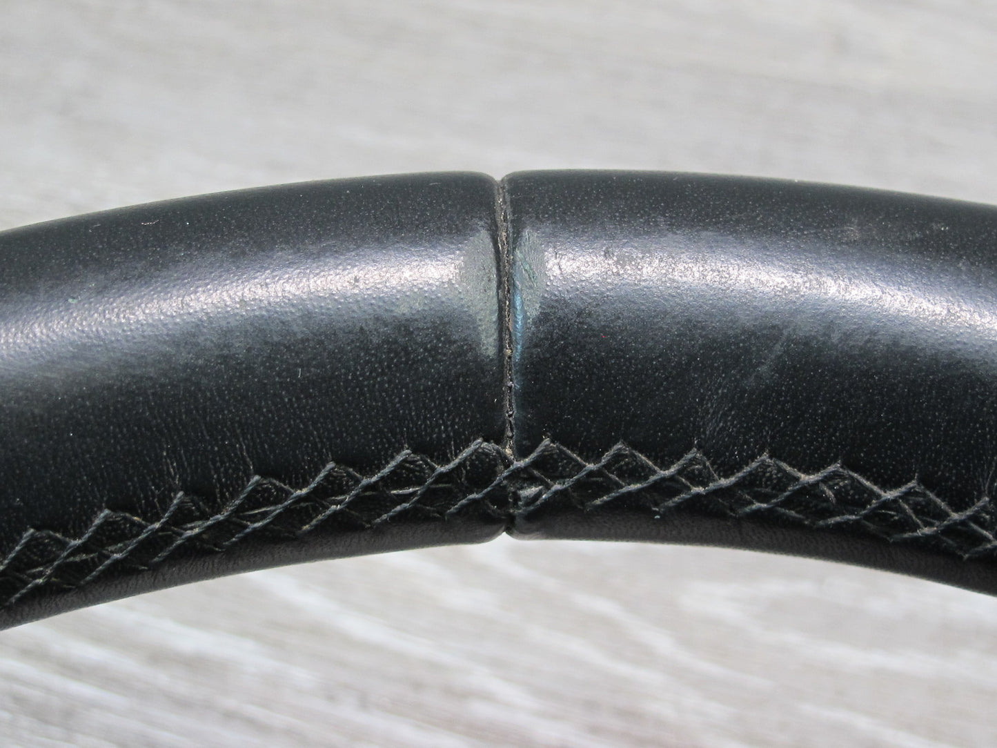 2017-2020 Maserati Levante M161 Leather Steering w Controls