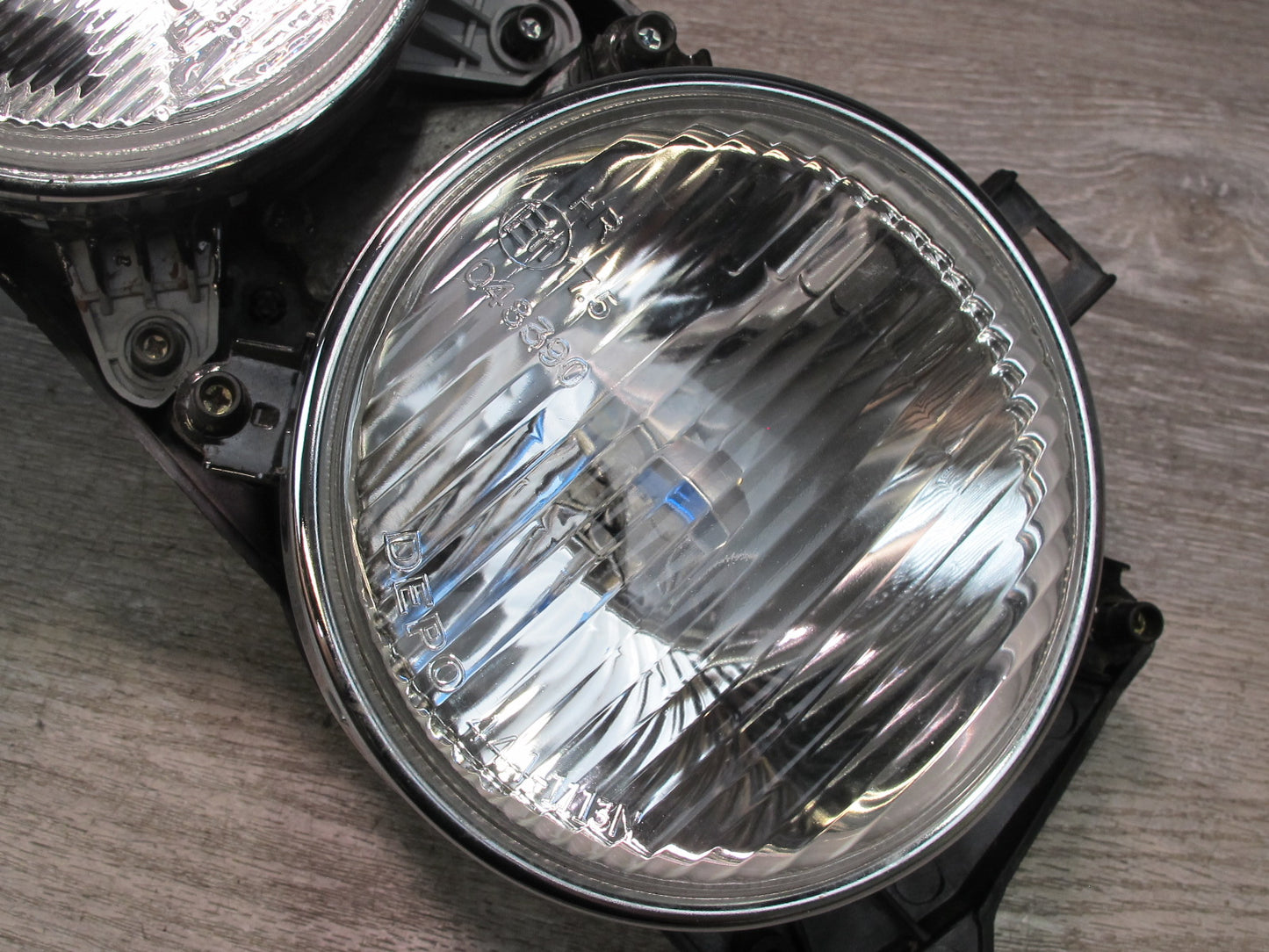 94-95 BMW E34 5-SERIES Front Right Depo Headlight Lamp w Turn Signal Assembly