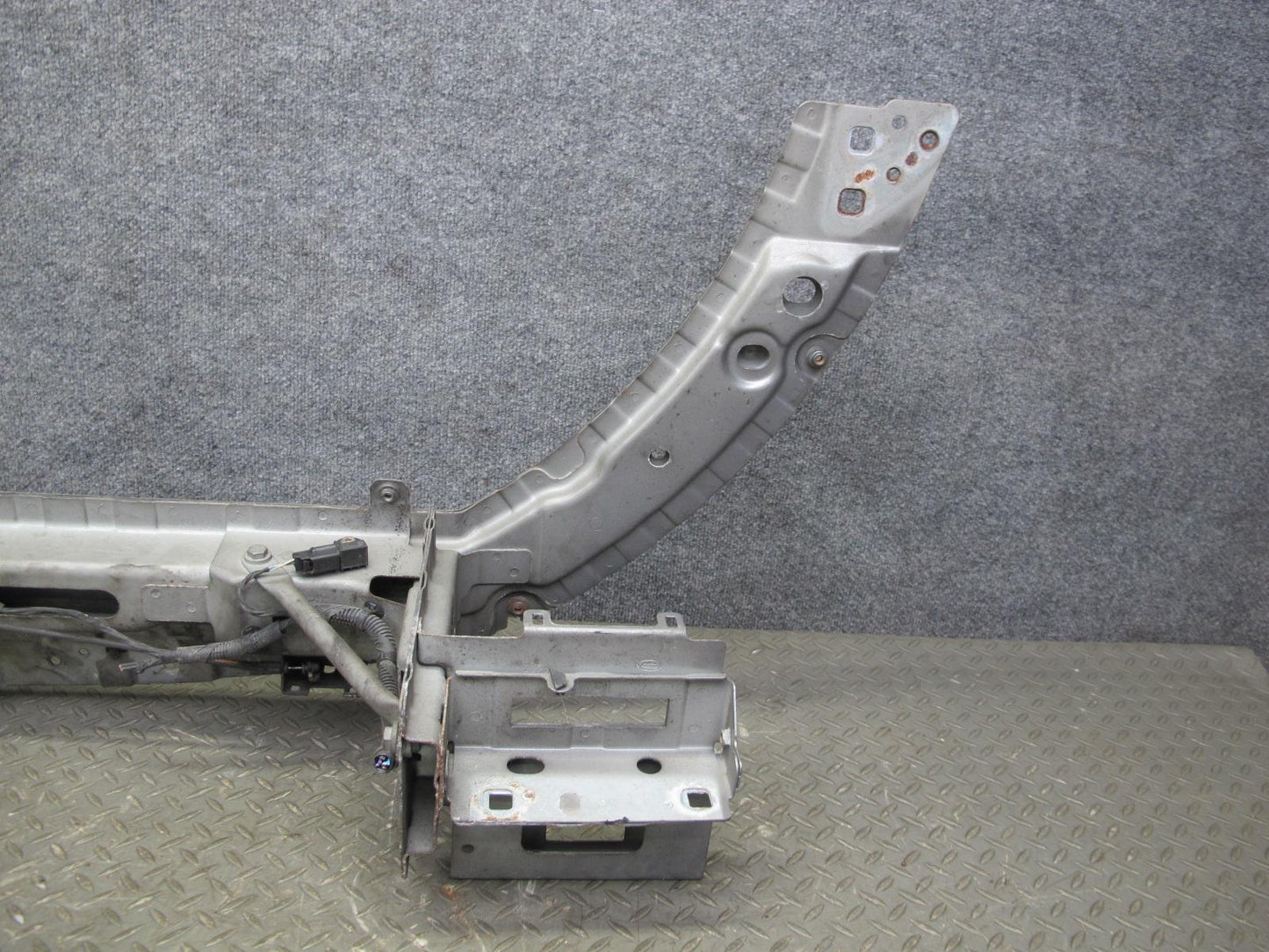 2012-2019 Range Rover Evoque L538 Radiator Upper Core Support Tie Bar