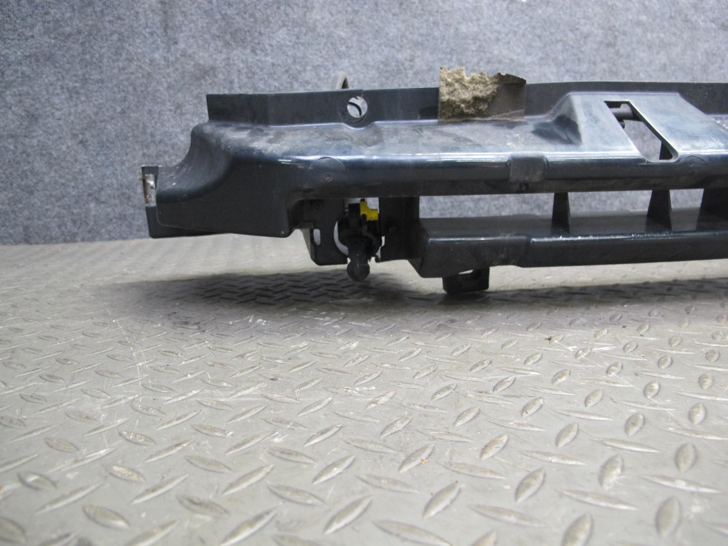 2012-2015 Range Rover Evoque L538 Front Bumper Mount Bracket Support Panel