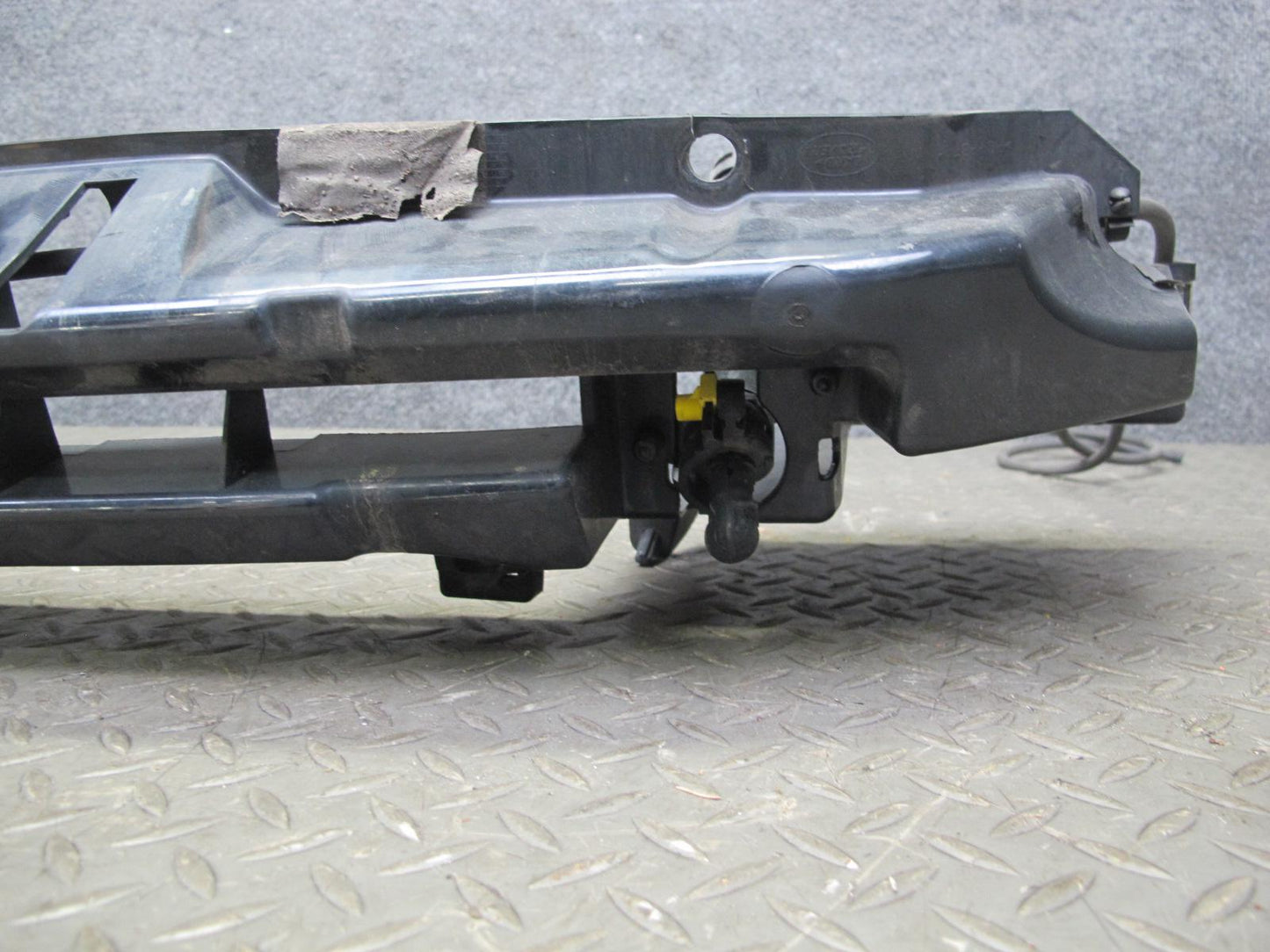 2012-2015 Range Rover Evoque L538 Front Bumper Mount Bracket Support Panel