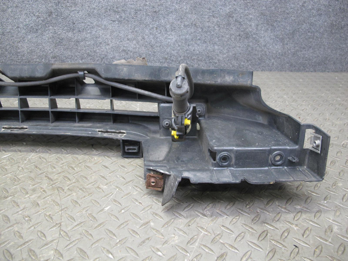 2012-2015 Range Rover Evoque L538 Front Bumper Mount Bracket Support Panel
