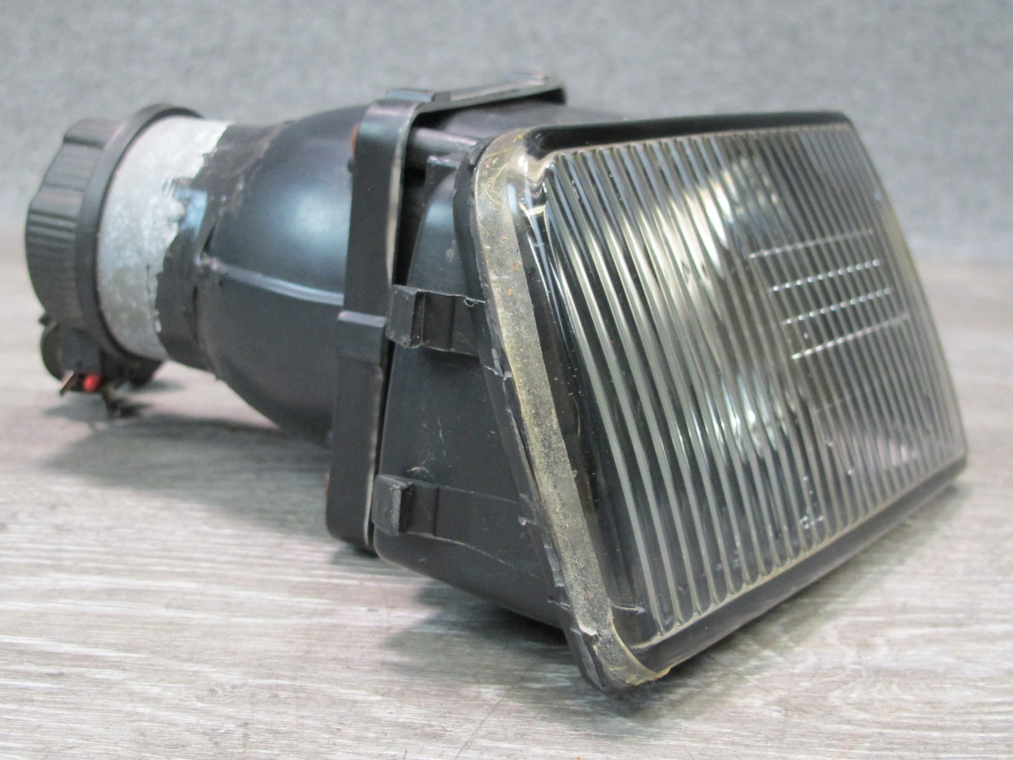 91-95 BMW E34 5-SERIES Front Left Fog Light Lamp 1384231 OEM